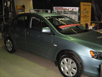2009 Mitsubishi Lancer Pictures