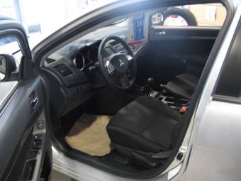 2009 Mitsubishi Lancer Pictures