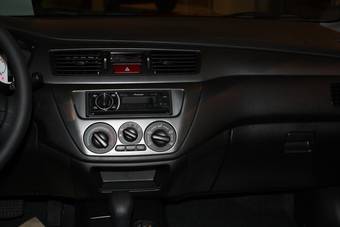 2009 Mitsubishi Lancer Wallpapers