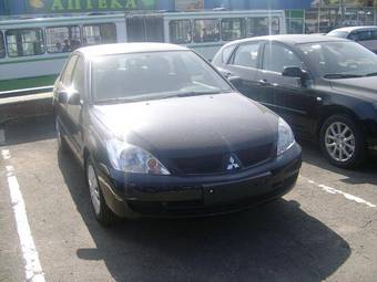 2010 Mitsubishi Lancer Images