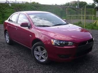 2010 Mitsubishi Lancer Pictures