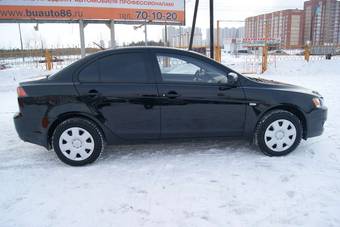 2010 Mitsubishi Lancer Photos