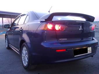 2010 Mitsubishi Lancer Wallpapers