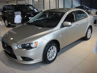 2011 Mitsubishi Lancer Photos