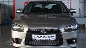 2011 Mitsubishi Lancer Photos