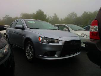 2011 Mitsubishi Lancer Photos