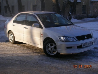 2000 Mitsubishi Lancer Cedia