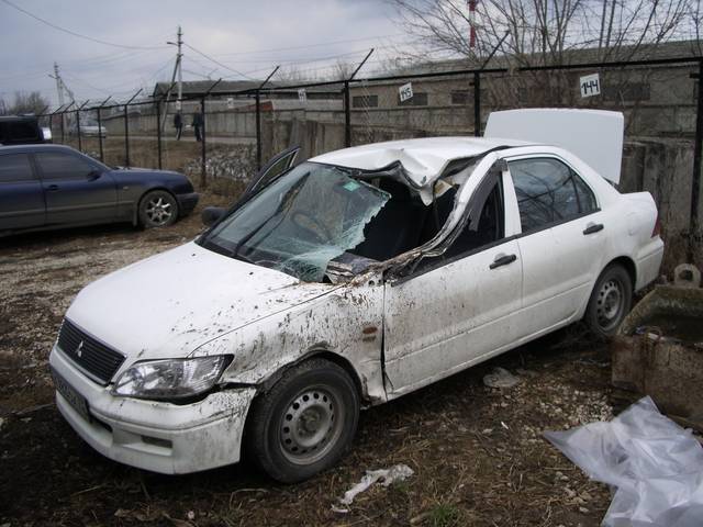 2000 Mitsubishi Lancer Cedia