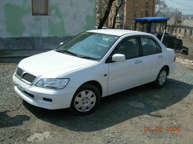 2000 Mitsubishi Lancer Cedia