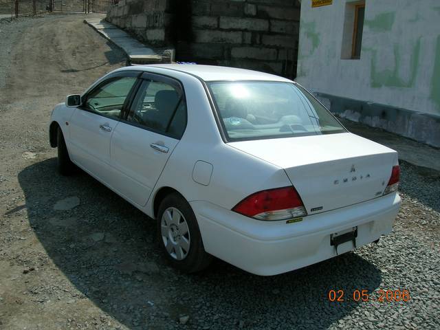 2000 Mitsubishi Lancer Cedia