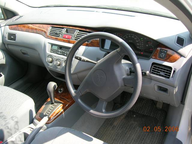 2000 Mitsubishi Lancer Cedia