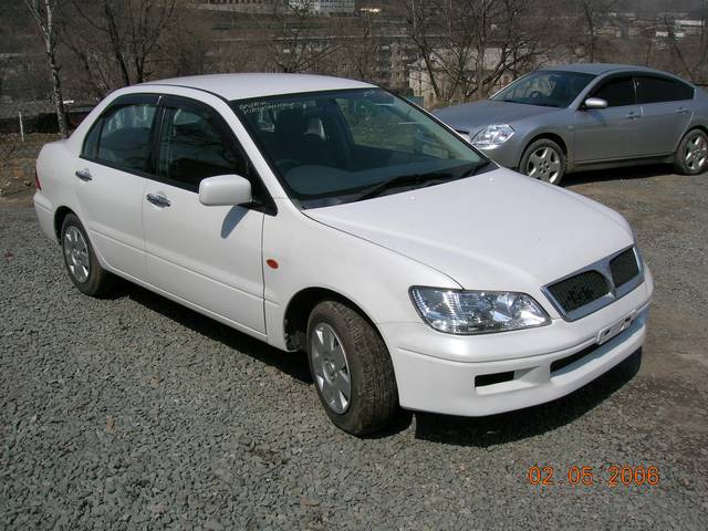 2000 Mitsubishi Lancer Cedia