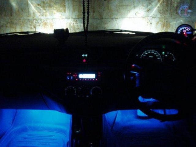 2000 Mitsubishi Lancer Cedia