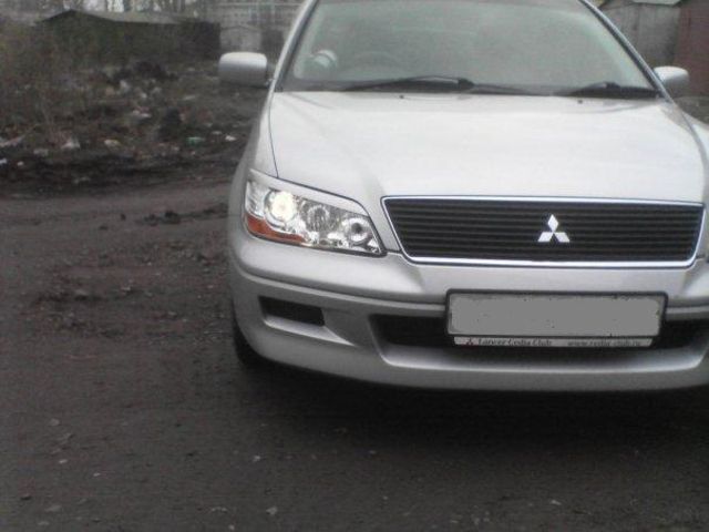 2000 Mitsubishi Lancer Cedia