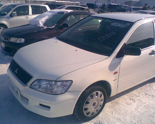 2000 Mitsubishi Lancer Cedia