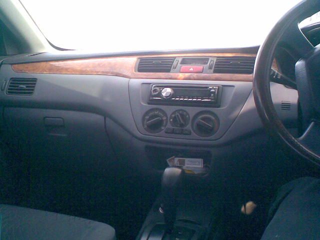 2000 Mitsubishi Lancer Cedia