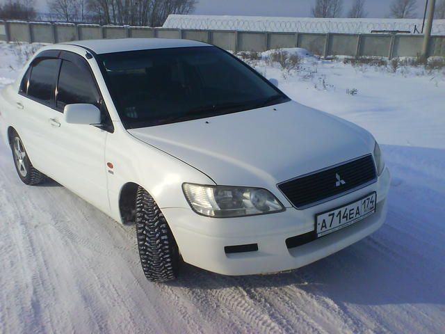 2000 Mitsubishi Lancer Cedia