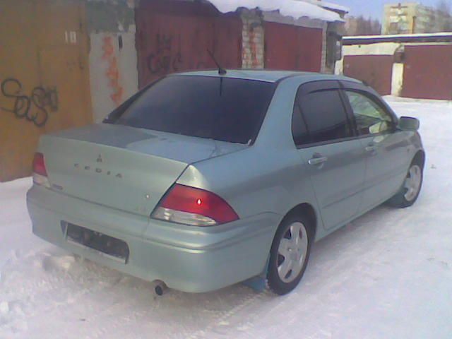 2000 Mitsubishi Lancer Cedia