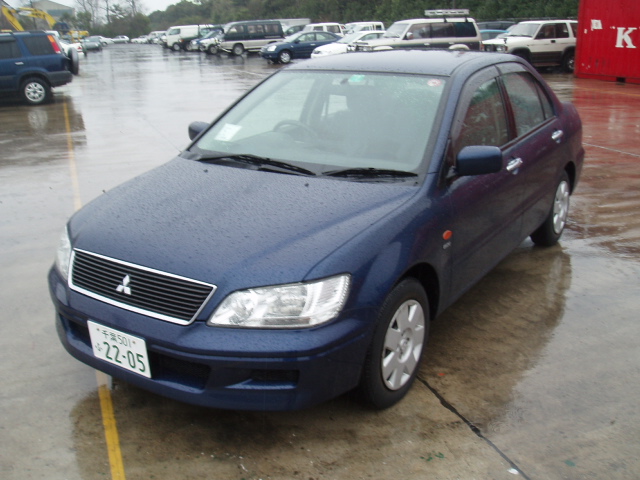 2000 Mitsubishi Lancer Cedia Photos