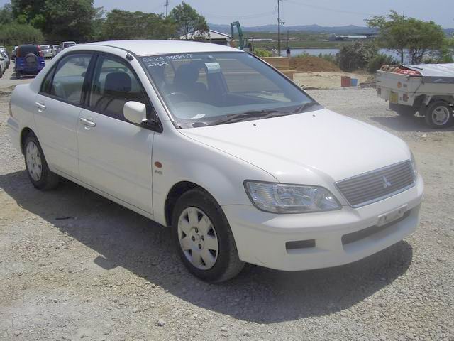 2000 Mitsubishi Lancer Cedia Images