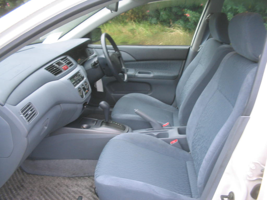 2000 Mitsubishi Lancer Cedia For Sale