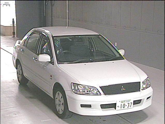 2000 Mitsubishi Lancer Cedia Pictures