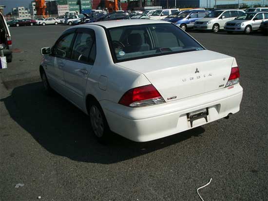2000 Mitsubishi Lancer Cedia Wallpapers