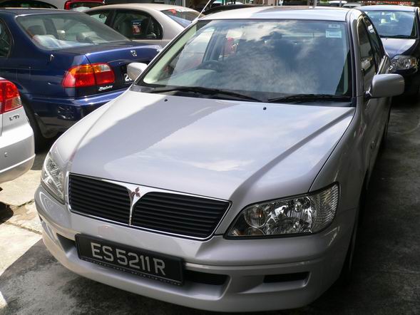 2000 Mitsubishi Lancer Cedia Pics