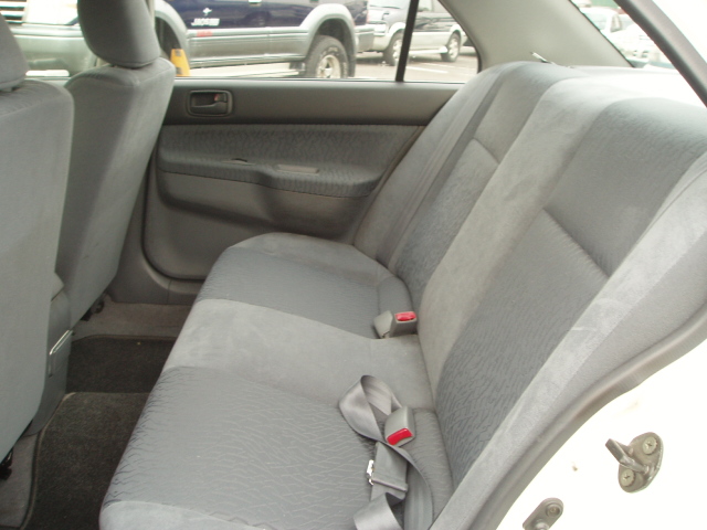2000 Mitsubishi Lancer Cedia Wallpapers