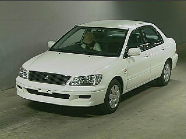 2000 Mitsubishi Lancer Cedia Photos