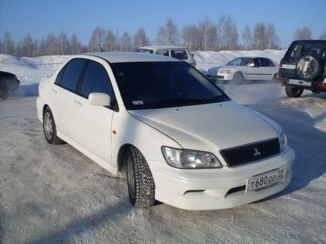 2000 Mitsubishi Lancer Cedia