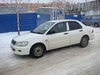 2000 Mitsubishi Lancer Cedia Photos