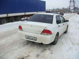 2000 Mitsubishi Lancer Cedia Pictures