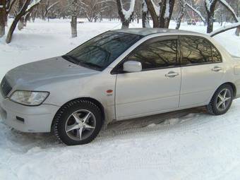 2000 Mitsubishi Lancer Cedia Photos