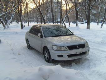 2000 Mitsubishi Lancer Cedia Photos