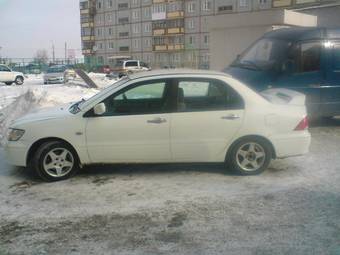 2000 Mitsubishi Lancer Cedia Pictures