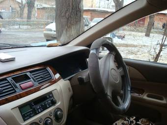 2000 Mitsubishi Lancer Cedia Pictures