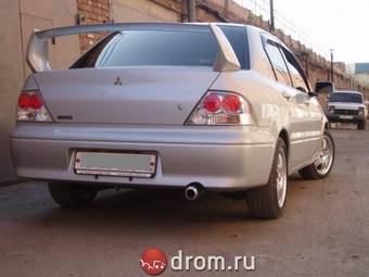 2000 Mitsubishi Lancer Cedia Photos