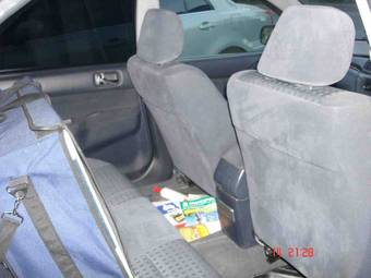 2000 Mitsubishi Lancer Cedia Pics