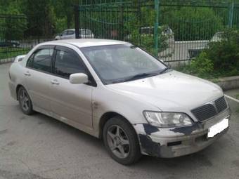 2000 Mitsubishi Lancer Cedia Photos