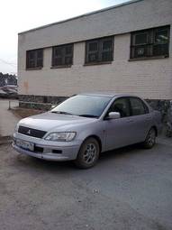 2000 Mitsubishi Lancer Cedia Pictures