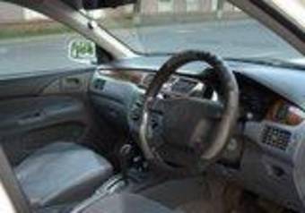 2000 Mitsubishi Lancer Cedia Pictures