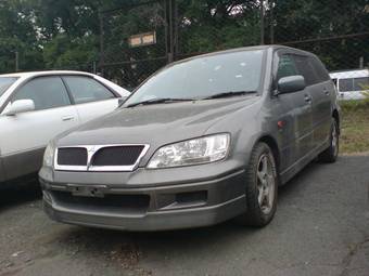 2000 Mitsubishi Lancer Cedia Pics