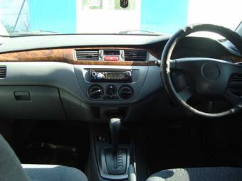 2000 Mitsubishi Lancer Cedia Wallpapers