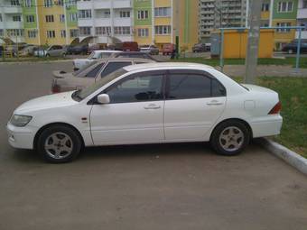 2000 Mitsubishi Lancer Cedia Photos