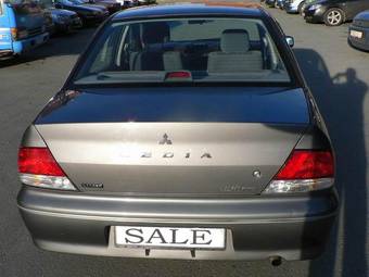 2000 Mitsubishi Lancer Cedia Pictures