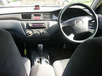 2000 Mitsubishi Lancer Cedia Pictures