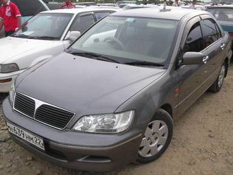2000 Mitsubishi Lancer Cedia Photos