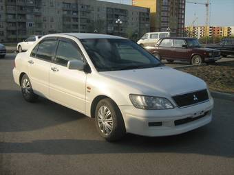 2000 Mitsubishi Lancer Cedia Photos