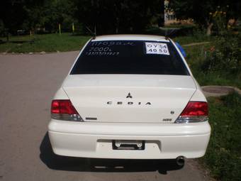 2000 Mitsubishi Lancer Cedia Pictures